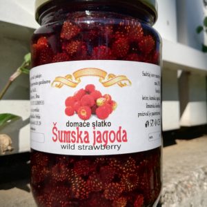 слатко од шумских јагода