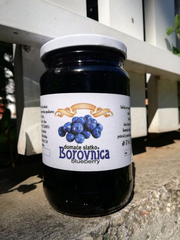 слатко од боровница