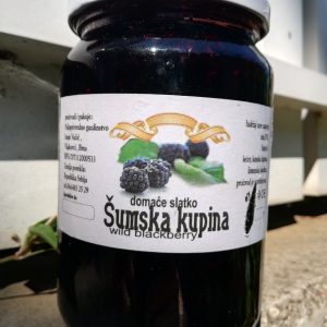 слатко од шумских купина